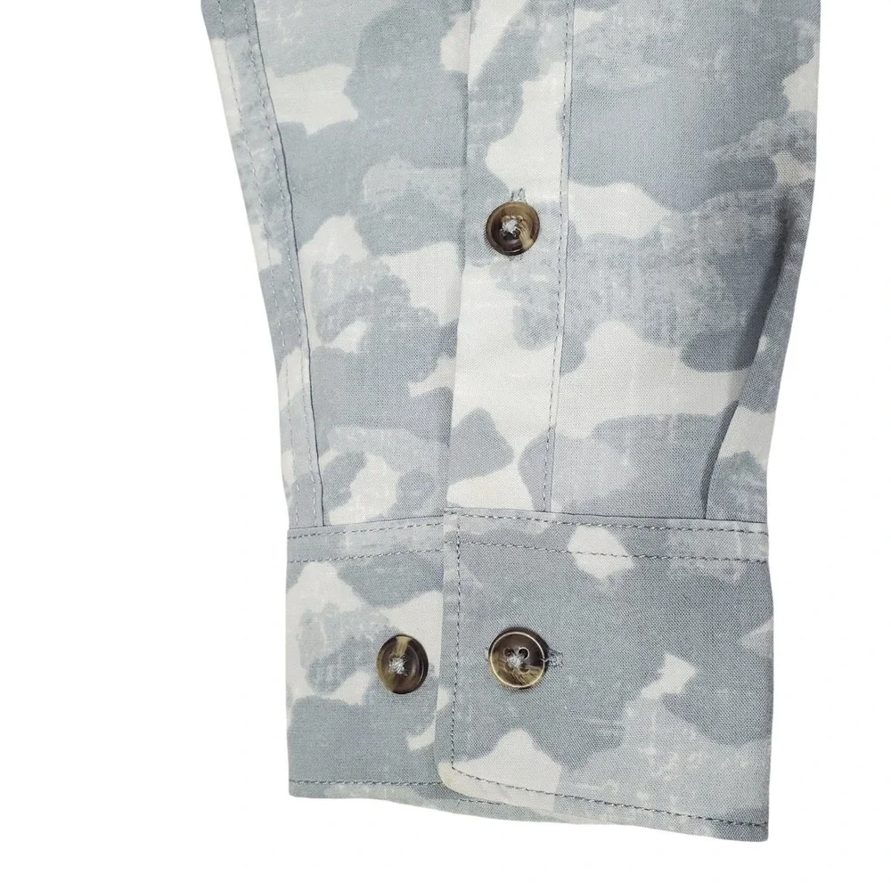 The North Face Camouflage Button Up Shirt Mens M‎ Grey Camo Long Sleeve Gorpcore